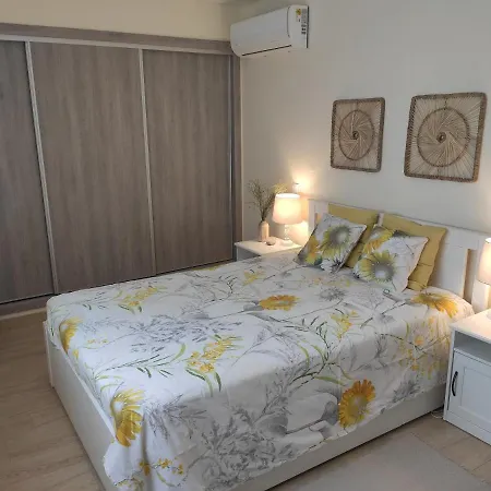 Numar J -manta Rota بيت للعطل